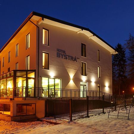 Hotel Bystra Снина Екстериор снимка